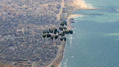 Image of humanitarian aid, seen here being airdropped over Gaza from a RAF A400M aircraft today (25/03/2024). The Royal Air Force airdropped over 10 tonnes of food supplies into Gaza for the first time on Monday, as part of international efforts to provide life-saving assistance to civilians. The aid, which consists of water, rice, cooking oil, flour, tinned goods and baby formula, will support the people of Gaza. The Defence Secretary authorised the airdrop following an assessed reduction in threat to the military mission and risk to civilians. An RAF A400M flew from Amman, Jordan to airdrop this aid along the northern coastline of Gaza, as part of the Jordanian-led international aid mission. UK personnel worked closely with the Royal Jordanian Air Force to plan and conduct this mission.