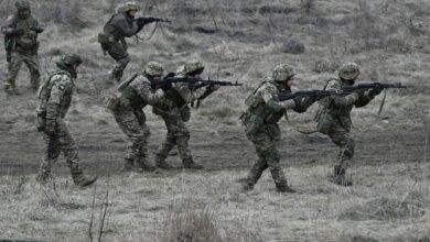 Ukrainian soldiers