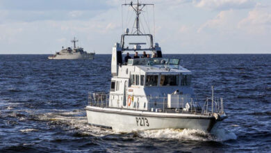 P2000 Archer-class patrol boat HMS Pursuer (P273)