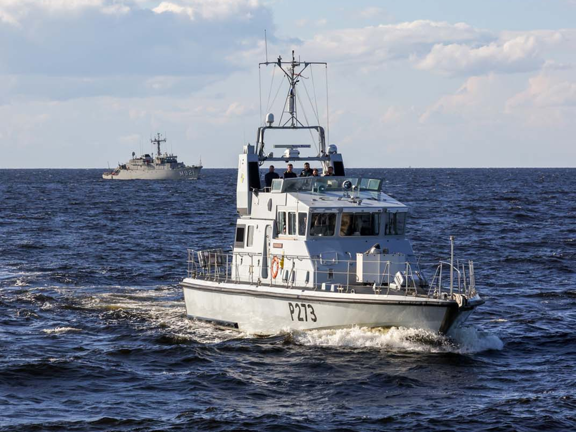 P2000 Archer-class patrol boat HMS Pursuer (P273)