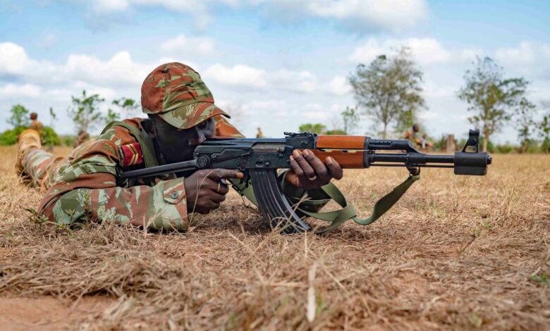 A soldier from the 1st Commando Parachute Battalion covers his sector of fire during squad movement training