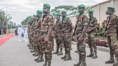 Benin soldiers